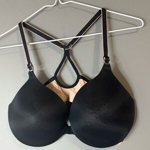 Warners size 36D Black Strappy Bra, front clasp for push up, criss cross back